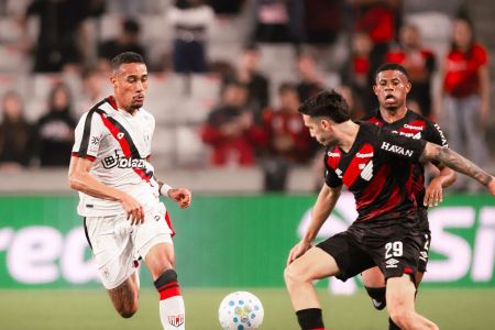 Athletico-PR e Atlético-GO fizeram primeiro duelo em busca de uma vaga nas oitavas da Copa do Brasil