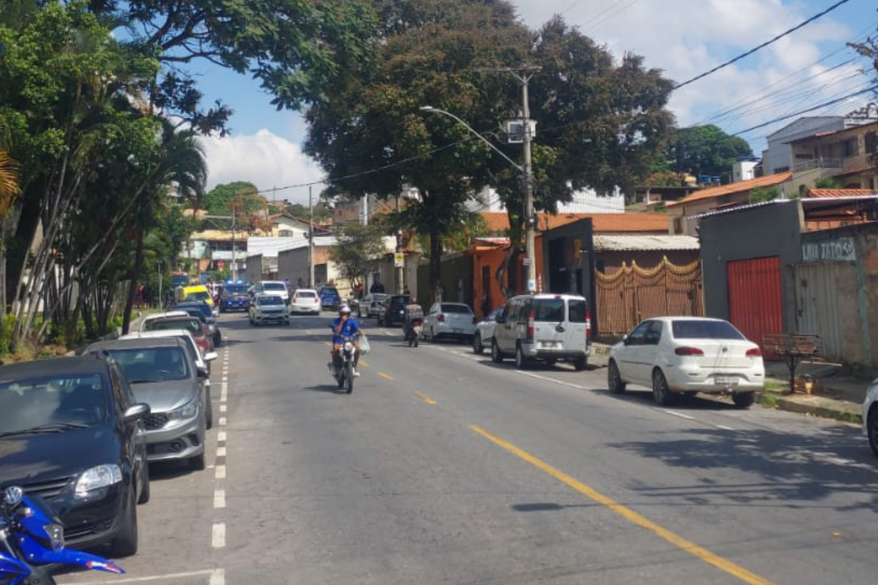 Homem é morto a tiros enquanto trabalhava em serralheria em BH
