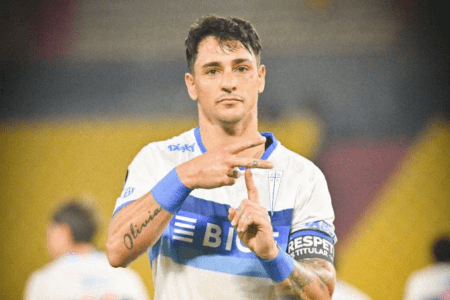 Zampedri comemora gol marcado em jogo contra o Barcelona