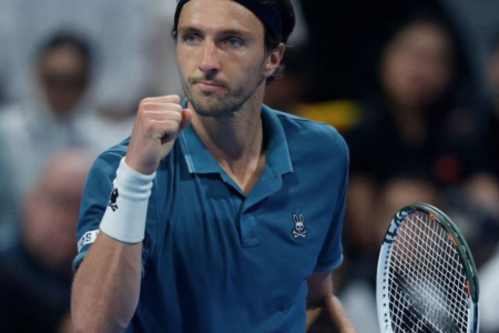 Arthur Rinderknech enfrentará João Fonseca em Monte Carlo