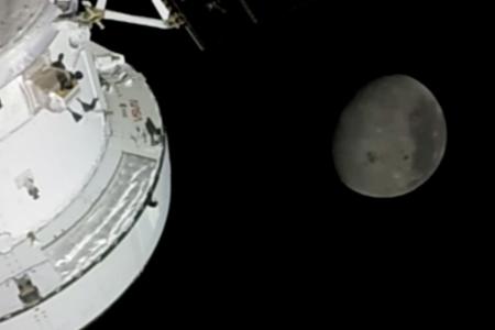 Missão tripulada concluiu passagem pelo lado oculto da Lua