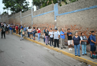 Peru prorroga eleição após problemas técnicos; veja apuração dos votos