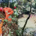 Mulher cai de altura de 10 metros em cachoeira e é resgatada pelos bombeiros na Grande BH
