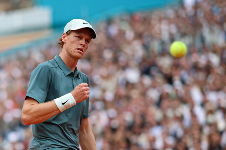 Jannik Sinner vence Carlos Alcaraz, conquista Monte Carlo e retoma núemro 1 do ranking