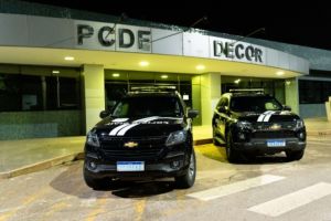 PC prende 40 pessoas e Justiça manda bloquear R$ 1 bilhão durante operação no DF