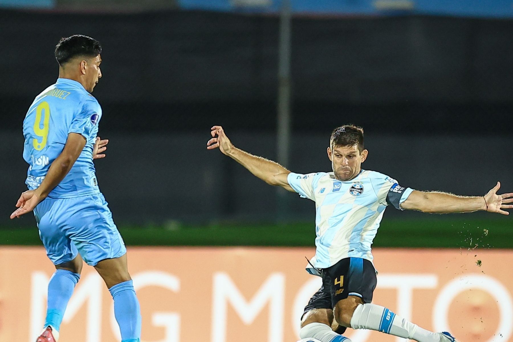 Kannemann lamenta derrota do Grêmio na Sul-Americana e é direto sobre GreNal