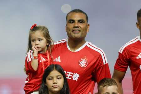 Gabriel Mercado antes o início do GreNal 452