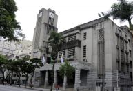 Prefeitura de BH faz promessas a professores e espera fim da greve