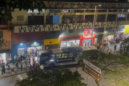 Acidente ocorreu na noite desta sexta-feira (24)