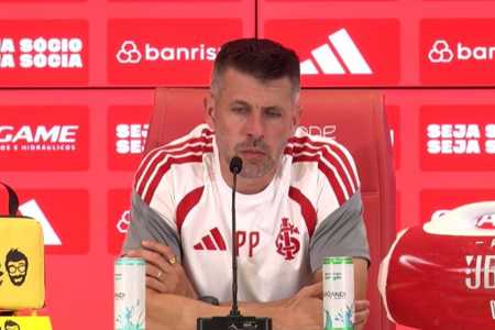 Pezzolano em entrevista coletiva do Inter após o GreNal