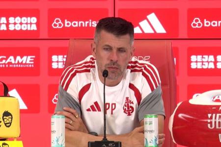 Pezzolano em entrevista coletiva do Inter após o GreNal