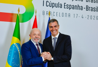 Lula defende fim da escala 6x1 e regulamentação digital em visita à Espanha