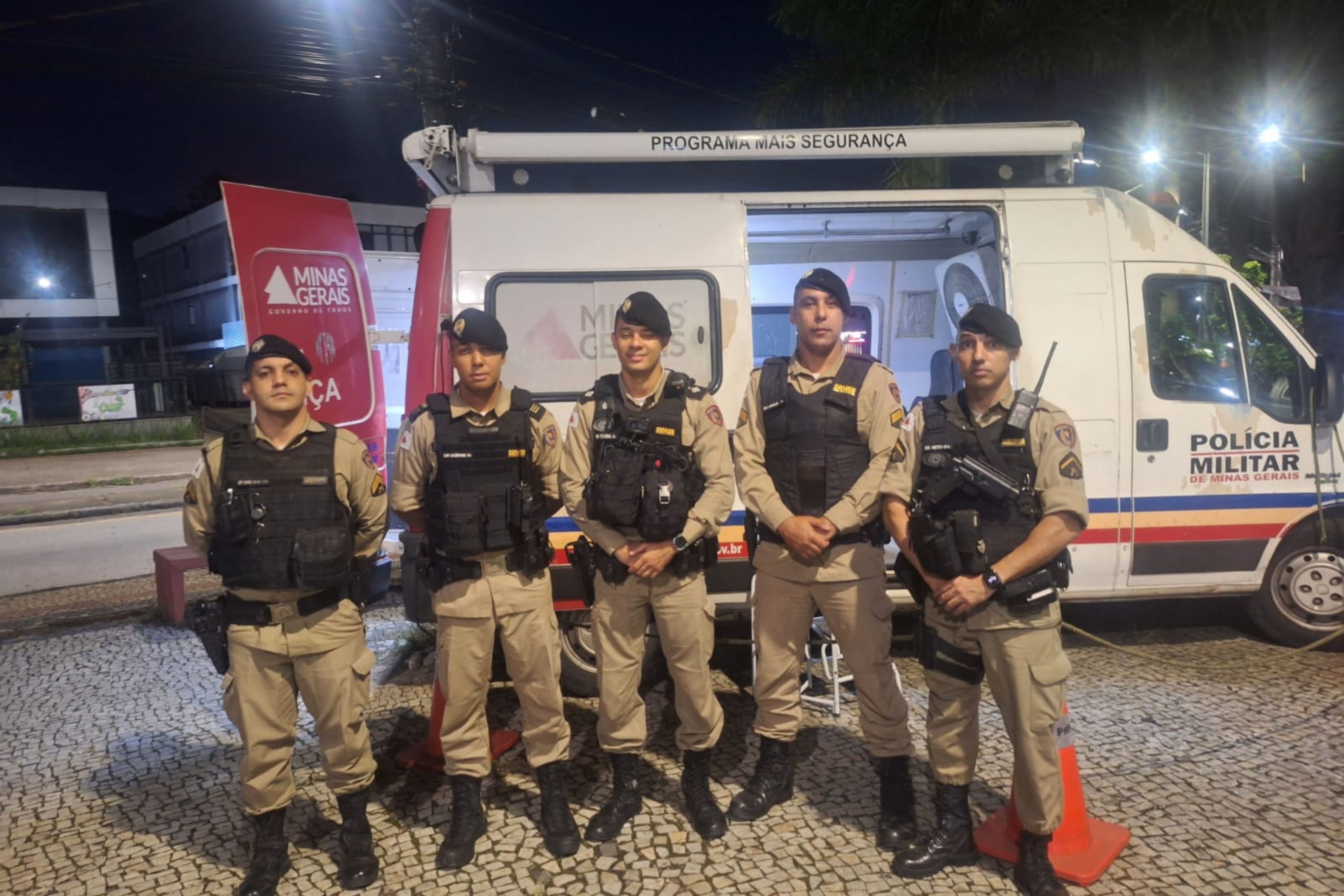 Vídeo: PM salva recém-nascida vítima de engasgo em Belo Horizonte