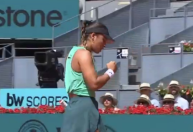 Bia Haddad é dominada por espanhola e dá adeus ao WTA 1000 de Madrid