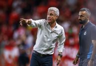 Presidente do Grêmio é direto sobre pressão no trabalho de Luís Castro