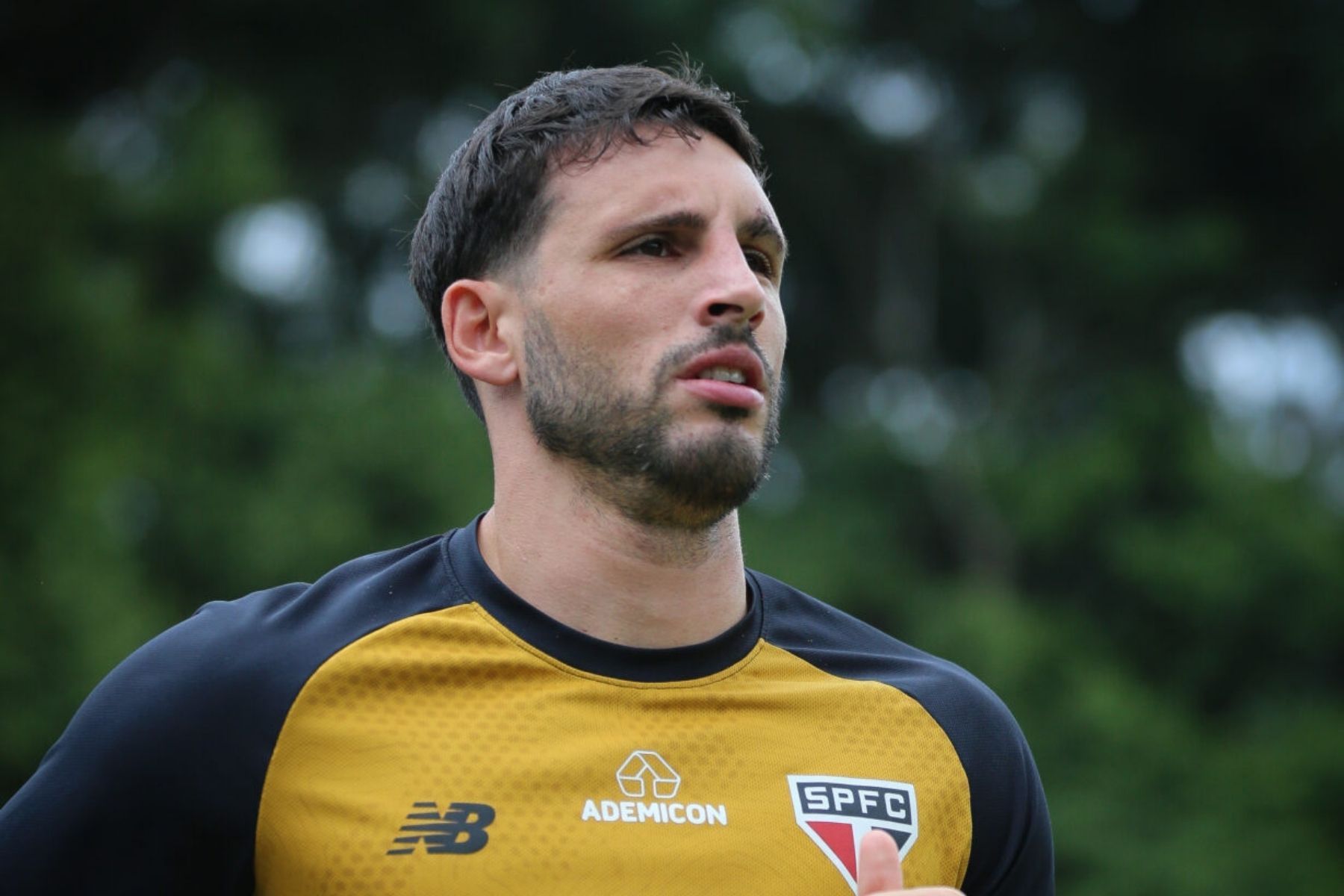 Escalação do São Paulo: Roger perde cinco atletas para jogo contra Vitória