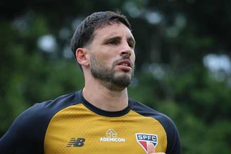 Renovação com São Paulo trava, e Calleri pode assinar pré-contrato
