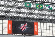 Athletico-PR e Bahia fazem confronto direto pelo terceiro lugar do Brasileirão