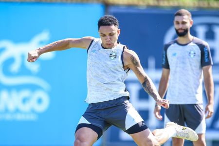 VIery em treino do Grêmio no CT Luiz Carvalho, em Porto Alegre