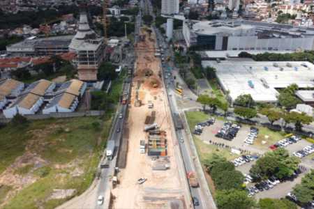 Intervenção ligada à trincheira começa nesta terça e altera o trânsito
