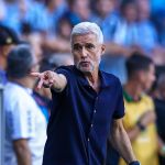 Grêmio: Luís Castro elogia Gabriel Mec e comenta vaias da torcida para Tetê