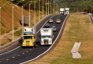 PRF flagra 5 mil veículos acima da velocidade em MG, estado com mais mortes na Semana Santa