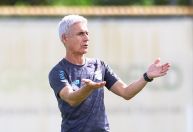 As opções de Luís Castro no Grêmio para duelo com Cruzeiro pelo Brasileiro