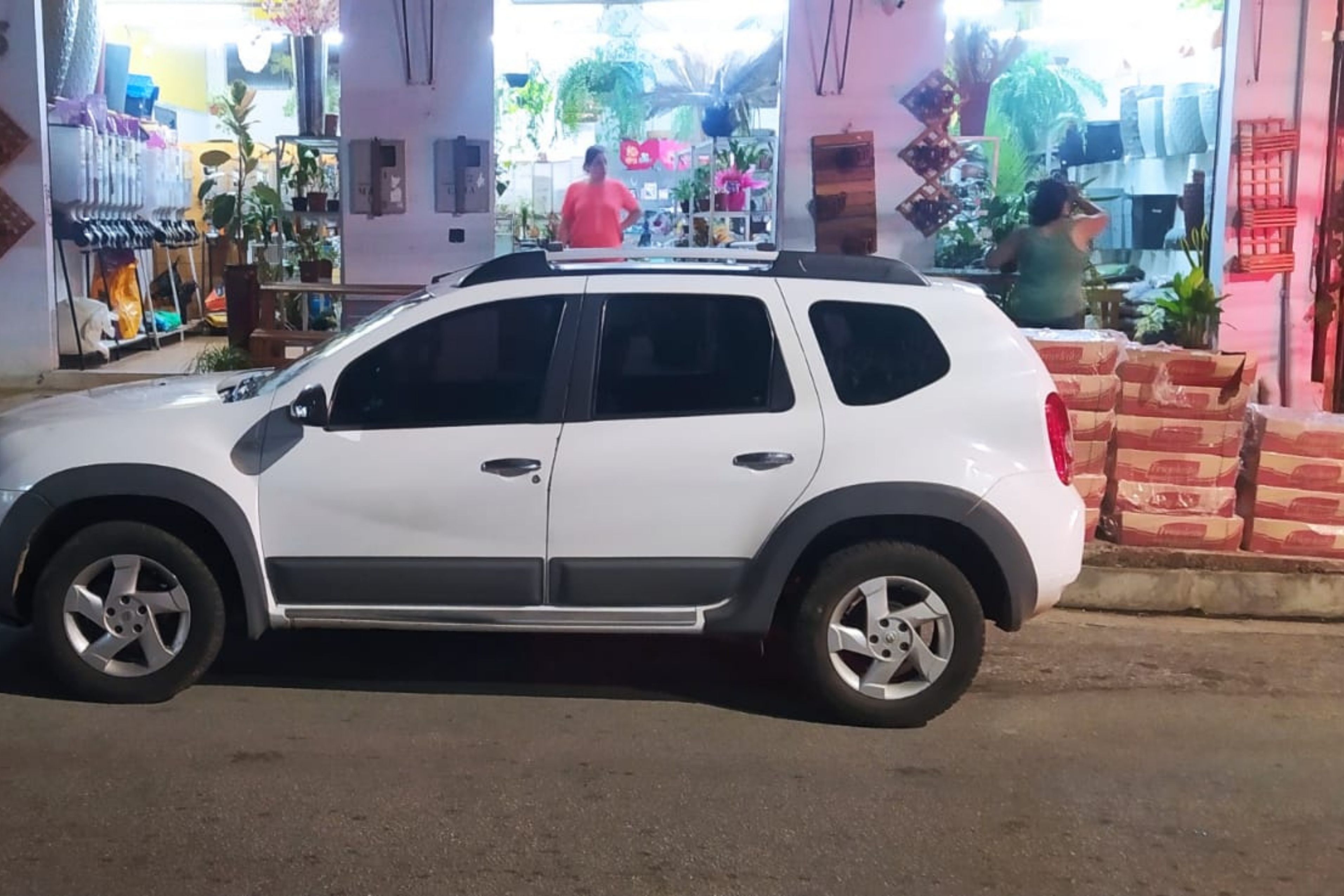 Polícia prende em BH suspeito de comprar cargas roubadas de caminhão em Betim