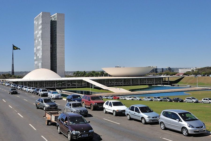 SES DF abre seleção temporária com 900 vagas na área da saúde