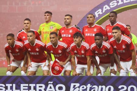 Time do Inter perfilado antes do GreNal