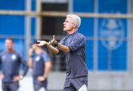 Contra o Cruzeiro, Grêmio de Luís Castro tenta afastar crise como visitante