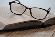 Se você tem óculos antigos, tem um tesouro: 4 ideias para reutilizar em casa e não jogar fora