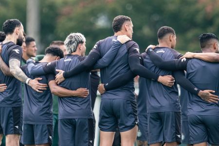 Elenco do Coritiba em treino no CT da Graciosa, em Curitiba