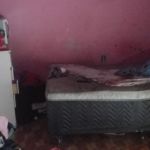 Suspeitos invadem casa e atiram contra homem deitado ao lado da esposa na Grande BH