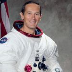 Artemis II: astronautas recebem mensagem de veterano que já pisou na Lua; confira