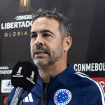 Cruzeiro: Artur Jorge reage à vitória e explica mudanças na estreia da Libertadores