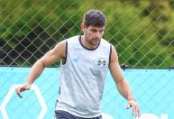 Grêmio tem novo desfalque na zaga e deve ir com 3ª opção contra o Cruzeiro