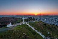 Morador percebe aumento na conta de luz e descobre que pagava energia de ponto turístico