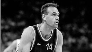 Athletico-PR lamenta morte de Oscar Schmidt: 'Dia triste para o esporte brasileiro"