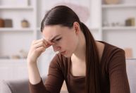 Você esquece coisas simples? Entenda por que o cérebro faz isso e como evitar os 'brancos'