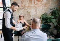 Teste da invisibilidade: por que a 'verdadeira classe' se 'revela' quando ninguém está olhando