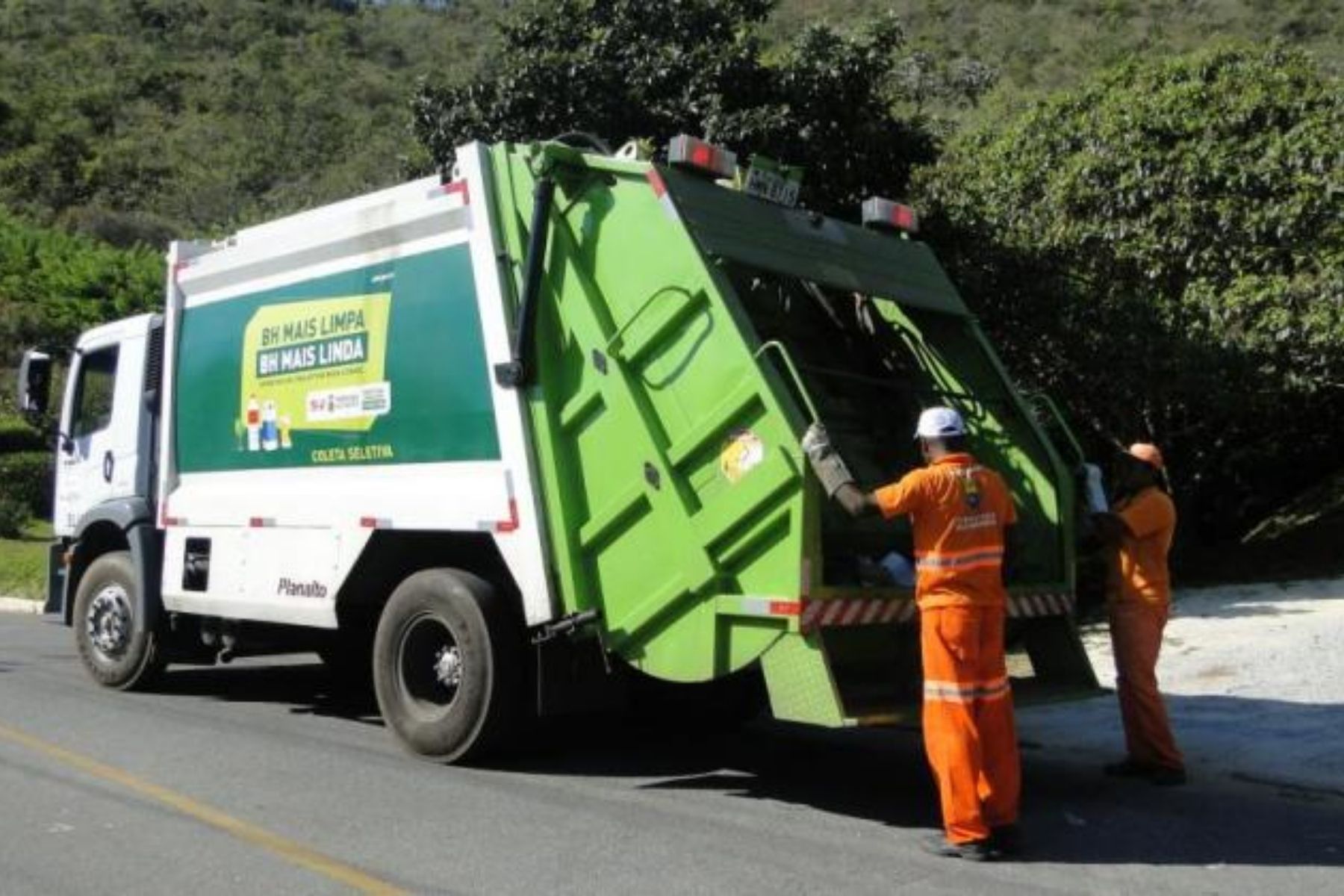 Vai ter coleta de lixo na Sexta-feira Santa em BH? Veja como fica o serviço