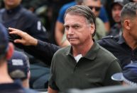 Defesa de Jair Bolsonaro pede ao STF autorização para cirurgia no ombro