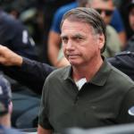 Polícia Civil isenta Bolsonaro e indicia sargento por arma apreendida em blitz