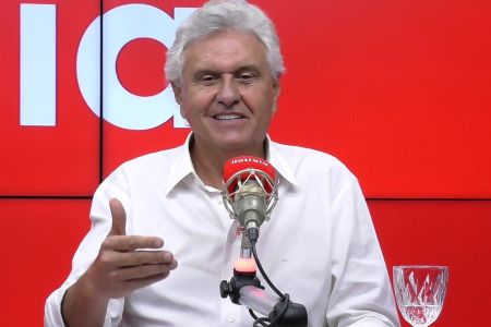 Em Minas, Caiado promete blindar setor leiteiro contra importações e critica gestão de Lula