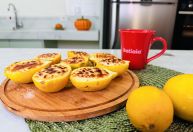 Mousse de limão siciliano com um toque brûlée; confira como fazer