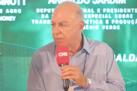 FPA debate com o governo novas medidas para auxiliar os produtores rurais.