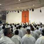 Missa da unidade reúne centenas de fieis na Catedral Cristo Rei em BH