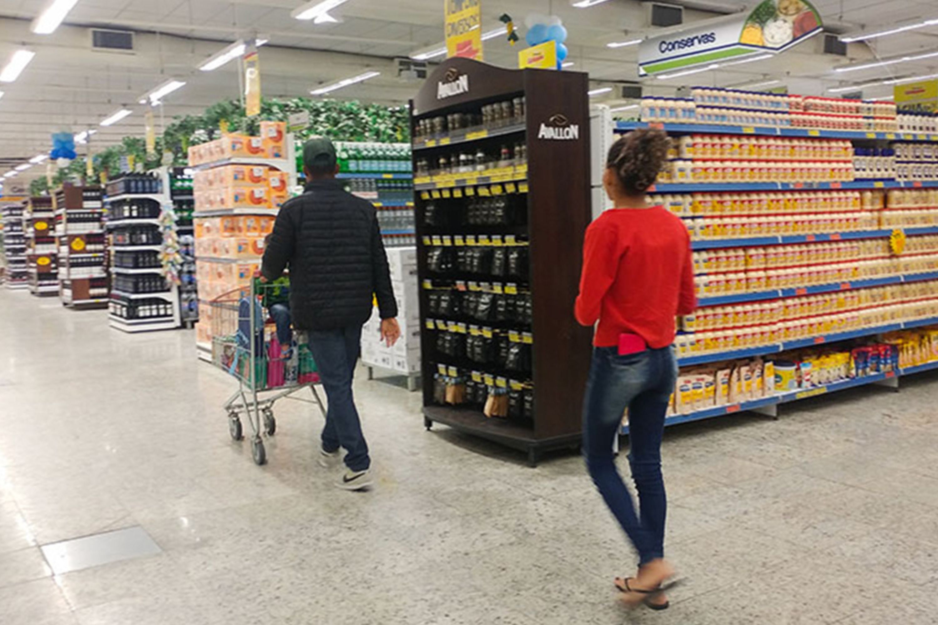 Governo define novas regras para trabalho em feriados no comércio