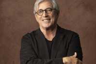 Ivan Lins traz a BH turnê histórica que celebra seus 80 anos de vida; show é neste sábado (23)